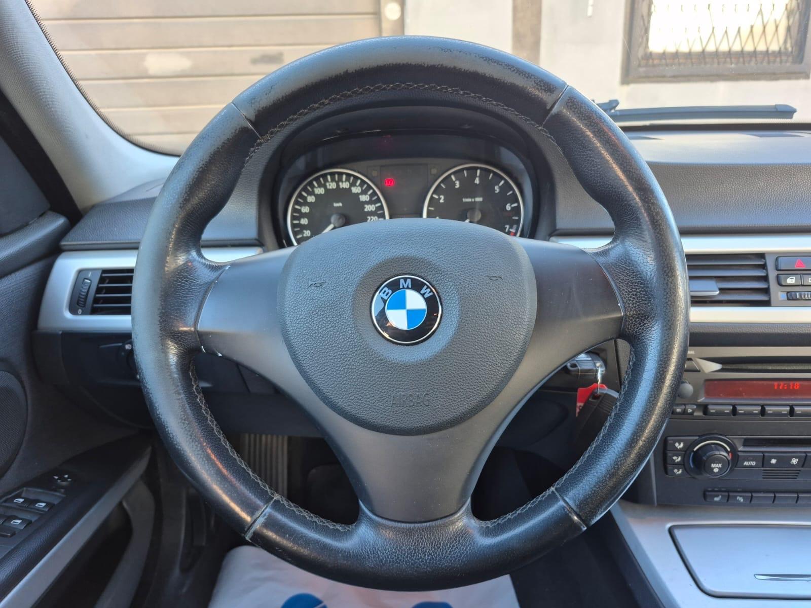 BMW 325 2005 — photo 11