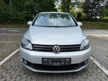 Volkswagen Golf - 2