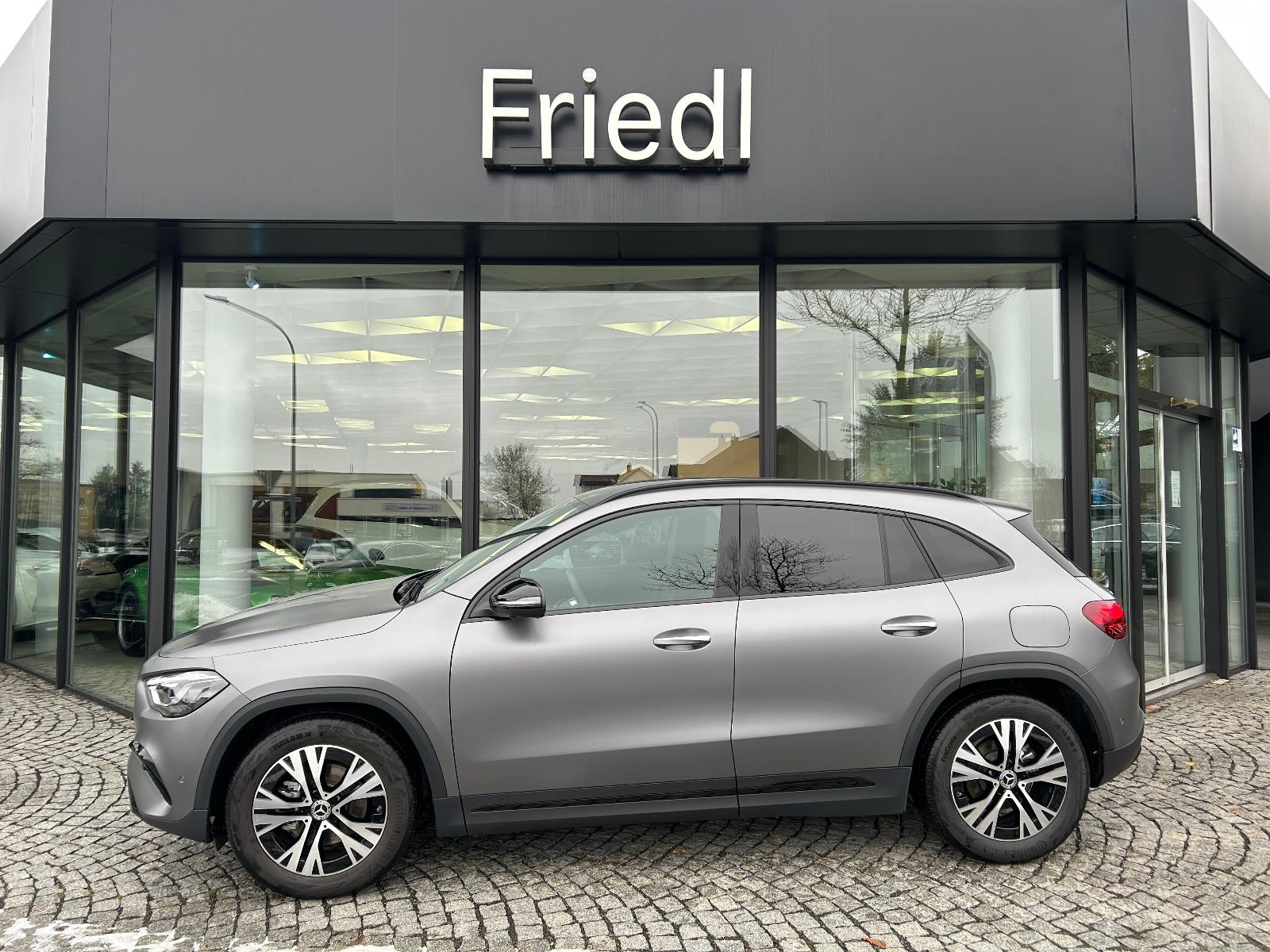 Mercedes-Benz GLA 200 Progr. Night AHK Multibeam Distro. Magno