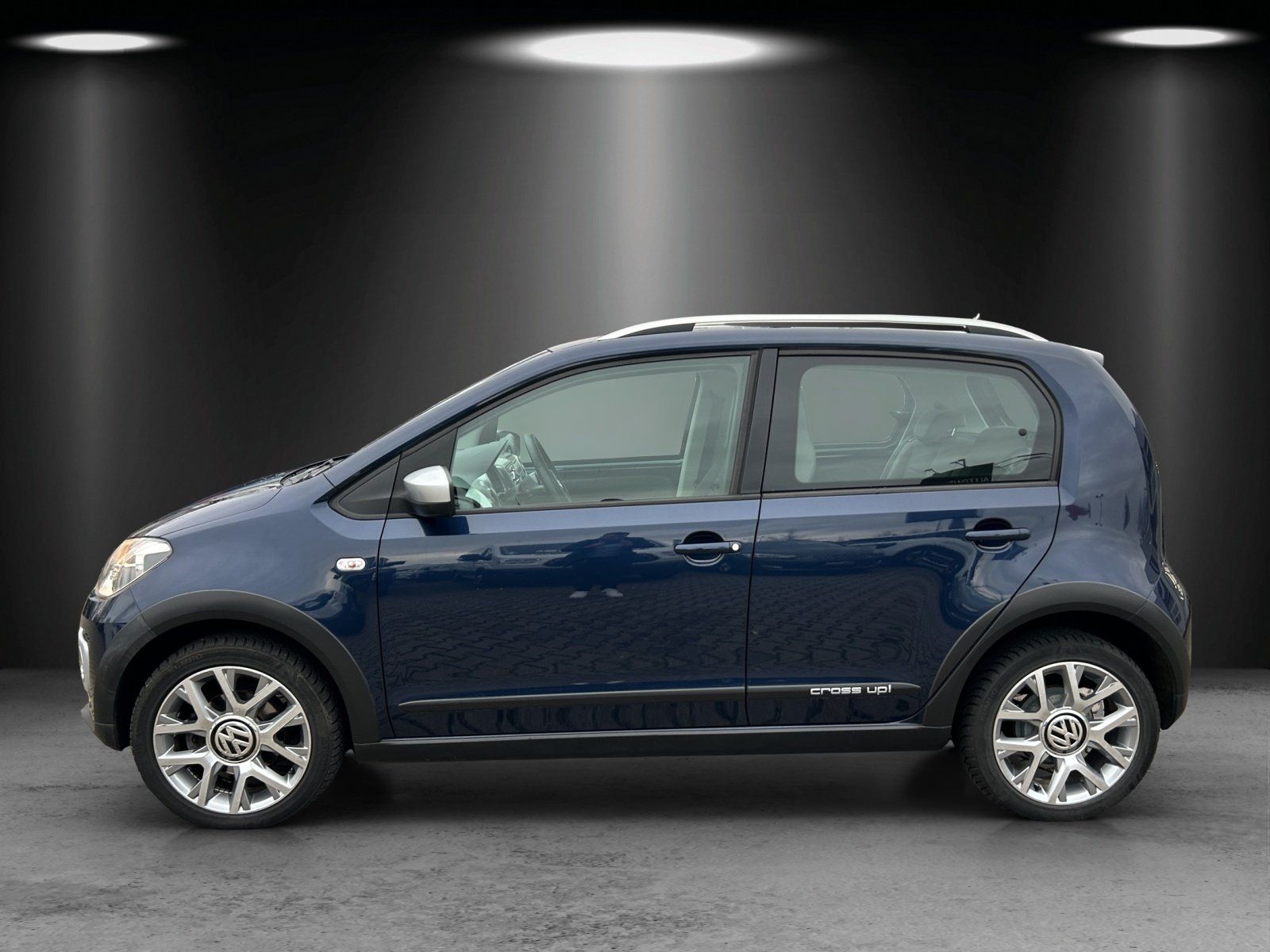 Fahrzeugabbildung Volkswagen cross up! 1.0 Navi, Klima, Sitzh., PDC, el. FH
