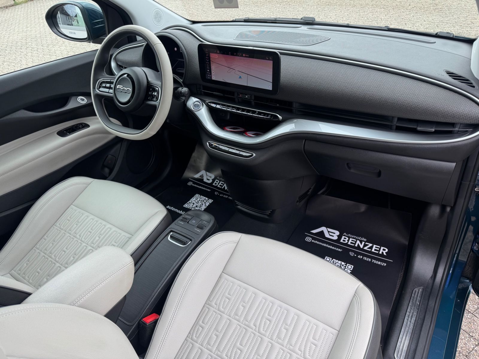 Fahrzeugabbildung Fiat 500 e La Prima/Leder/LED/R-Cam/ACC/Navi/SHZ