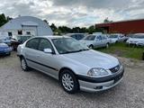 Toyota Avensis 1.8 - gebrauchte Toyota Avensis aus dem Jahr 2002