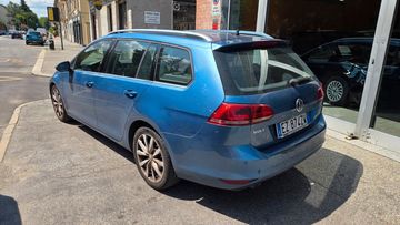 Volkswagen Golf - 4