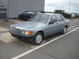 Mercedes-Benz 190 D H-Kennzeichen(Oldtimer) - Mercedes-Benz aus 1984 mit Diesel-Antrieb