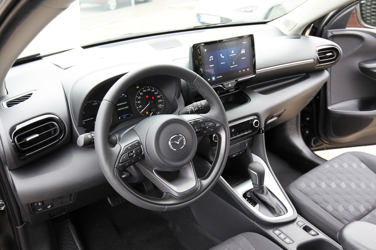 Mazda 2 Hybrid - Bild 7