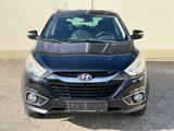 Hyundai ix35 blue Comfort 2WD*4-SHZ*TEMPO*AHK*PDC*130TKM - Hyundai ix35 in Wiesbaden