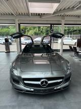Mercedes-Benz SLS AMG 6.2 V8 Carbon Interieur, Leder schwarz - Mercedes-Benz SLS AMG: Coupé