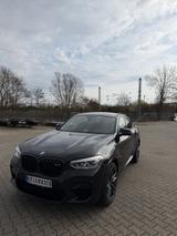 BMW X4 M COMPETITION M COMPETITION - schwarze BMW X4 M