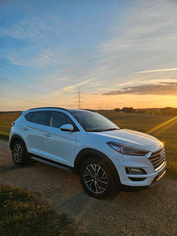 Image of Hyundai TUCSON
