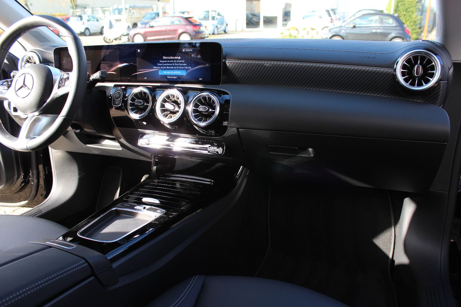 Fahrzeugabbildung Mercedes-Benz CLA 180  Progressive Line Edition *MY2025*