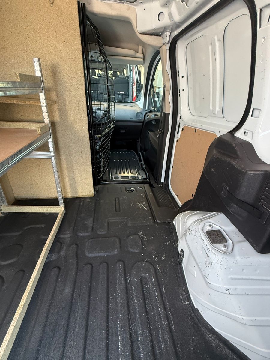 Fahrzeugabbildung Ford Transit Courier Trend
