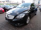 Mercedes-Benz B 180 BlueEFFICIENCY mit AHK. - Mercedes-Benz B 180: Blueefficiency
