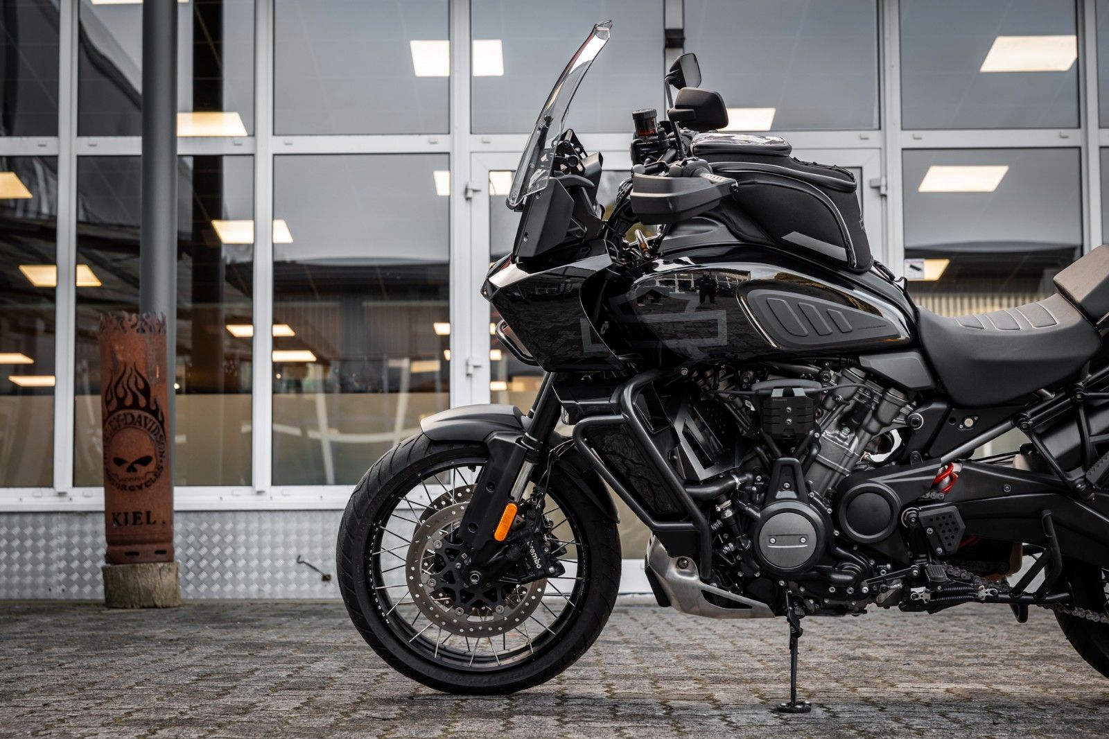 Fahrzeugabbildung Harley-Davidson RA1250S Pan America Special - TOURING PAKET
