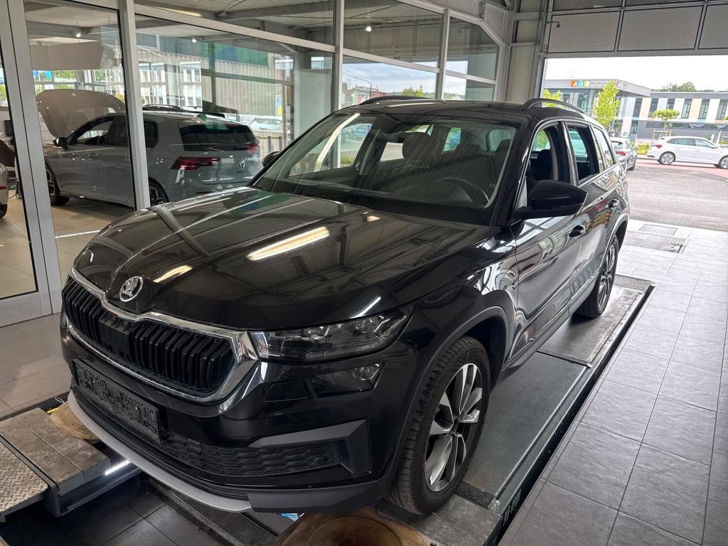 Skoda Skoda Kodiaq Tour 4x4 2.0TDI DSG Navi AHK SHZ ACC