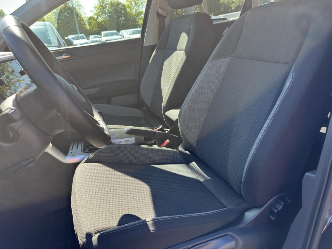 Fahrzeugabbildung Volkswagen Polo Life Life,Climatronic,App Conect,LED Schein