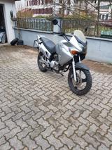 Honda Varadero XL 125 V - HONDA VARADERO 125