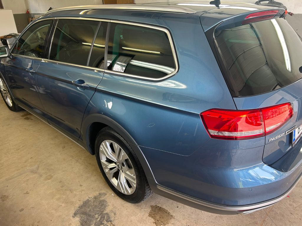 Image of Volkswagen Passat Alltrack