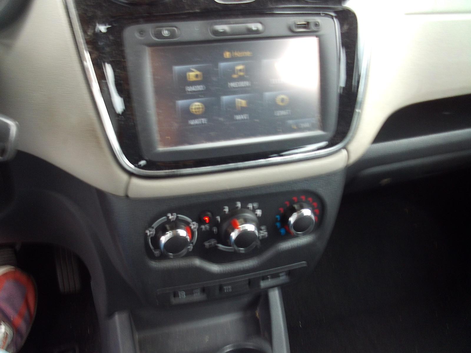Dacia Lodgy 2015 — photo 9