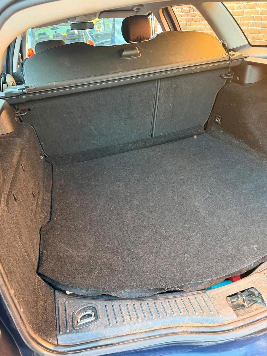 Ford Mondeo 2010 — photo 12