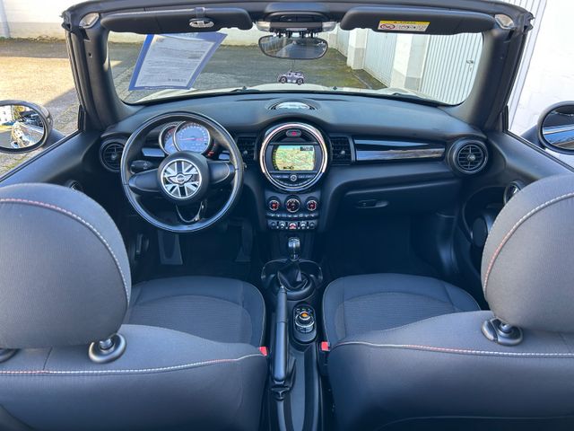 Fahrzeugabbildung MINI One Cabrio+Navi+PDC+LM+WR+BT