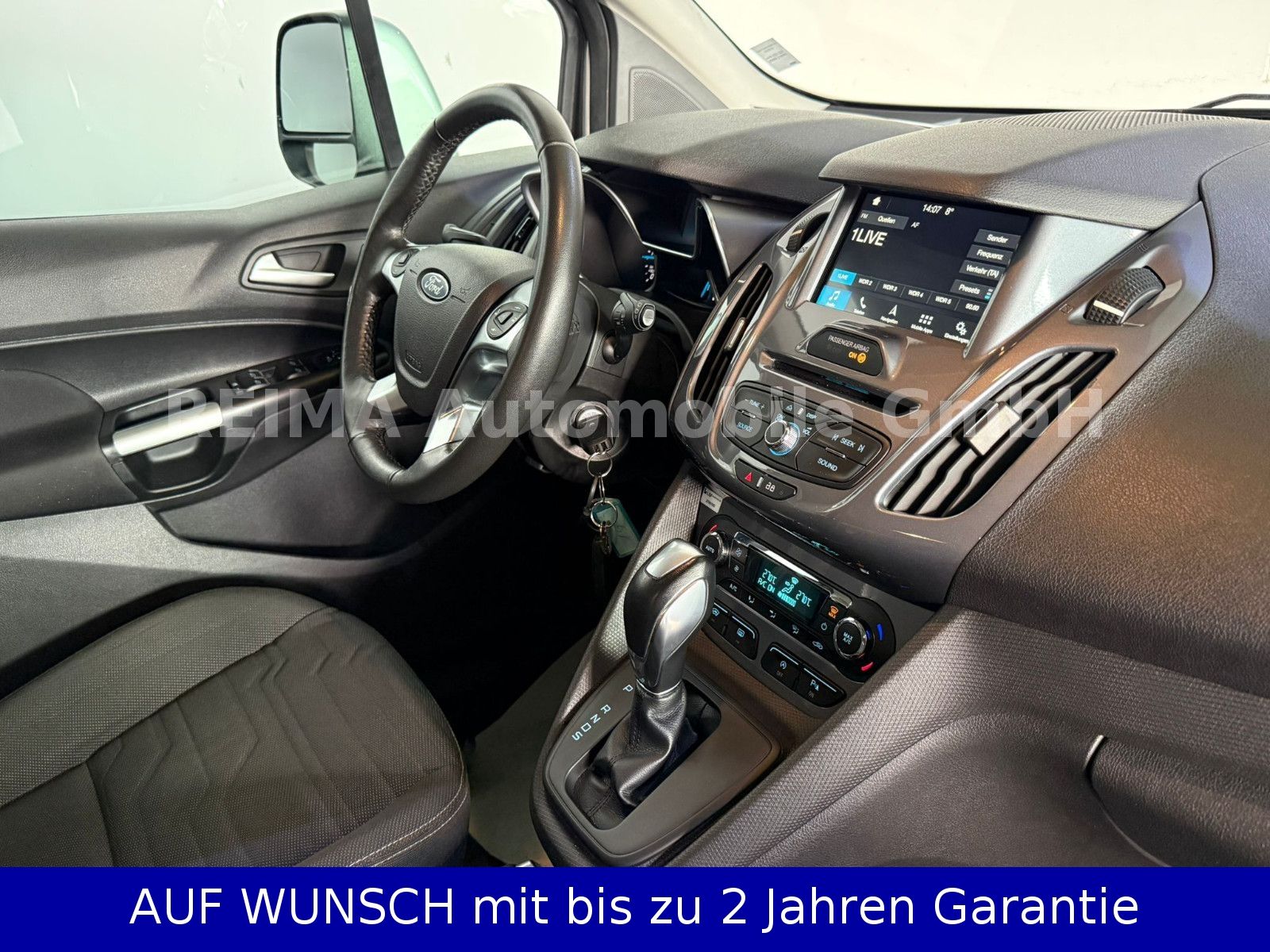 Fahrzeugabbildung Ford Tourneo Connect L2 1,5 D Automatik, Pano, Navi