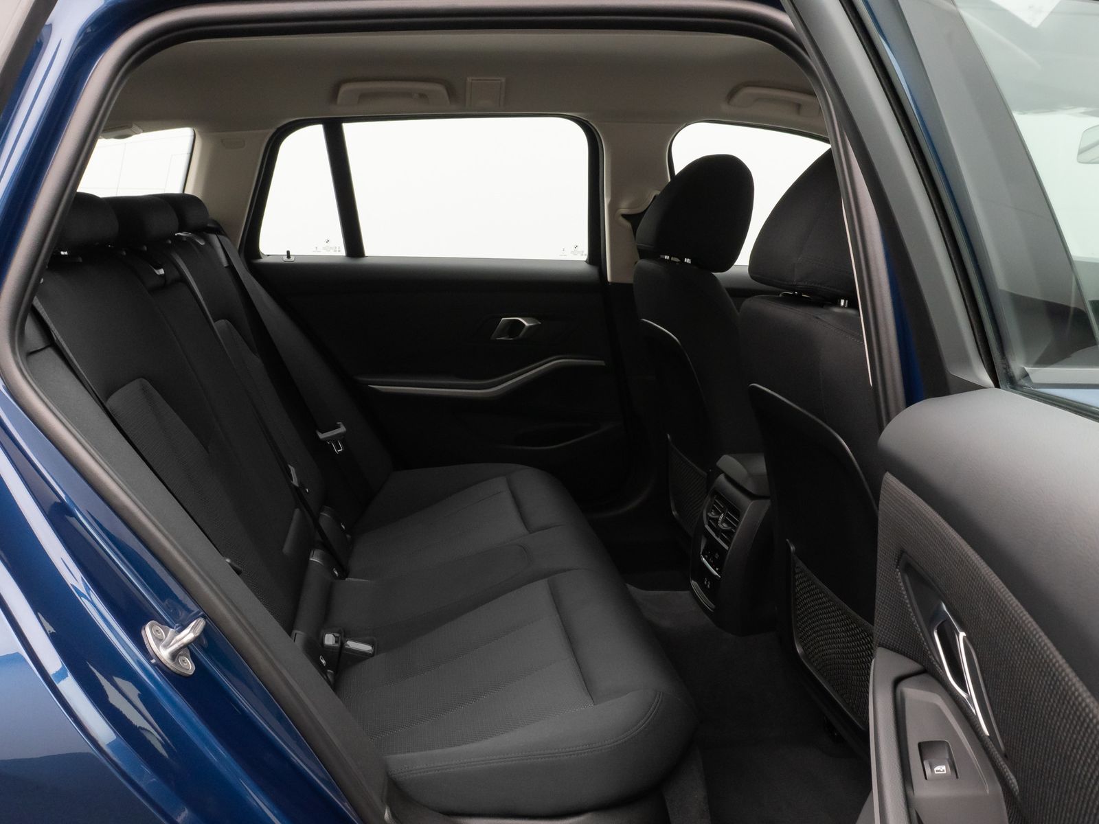 Fahrzeugabbildung BMW 318i DAB CockPit+ Widscreen Geschwindigkeitsreg