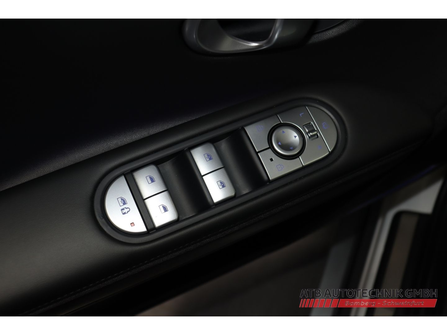 Fahrzeugabbildung Hyundai IONIQ 5 UNIQ 72,6 kWh 4WD 91,9% SOH HUD Navi Sou