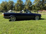 BMW 320 Cabrio VOLLRESTAURIERT  - BMW 320 aus 1988 mit Benzin-Antrieb: Cabrio
