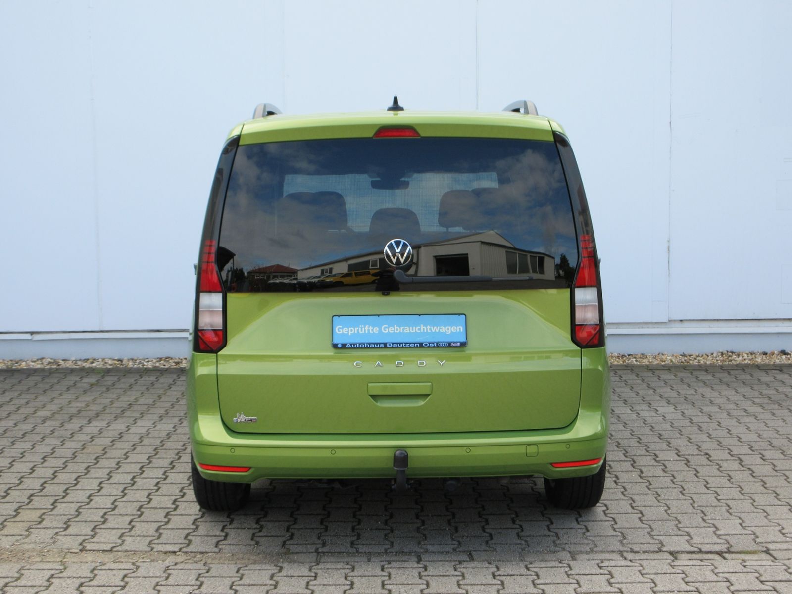 Caddy 2.0 TDI Life 5-SITZER/AHK/LED/16-ZOLL/APP-