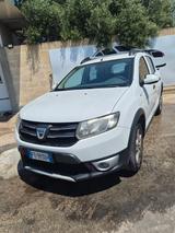 Dacia Sandero Stepway 1.5 dCi 90CV Start&Stop Au - Dacia Sandero mit Diesel-Antrieb: Automatik