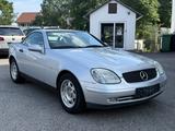 Mercedes-Benz SLK 200 Automatik*Leder*2.Hd*Sitzhz*Klima*Gepfle - Mercedes SLK-Klasse bis 5.000 Euro