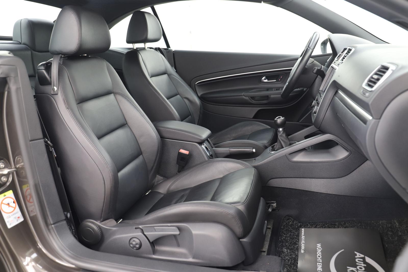 Volkswagen Eos 1.4TSI 122PS BlueMotion Leder Navi PDC SHZ