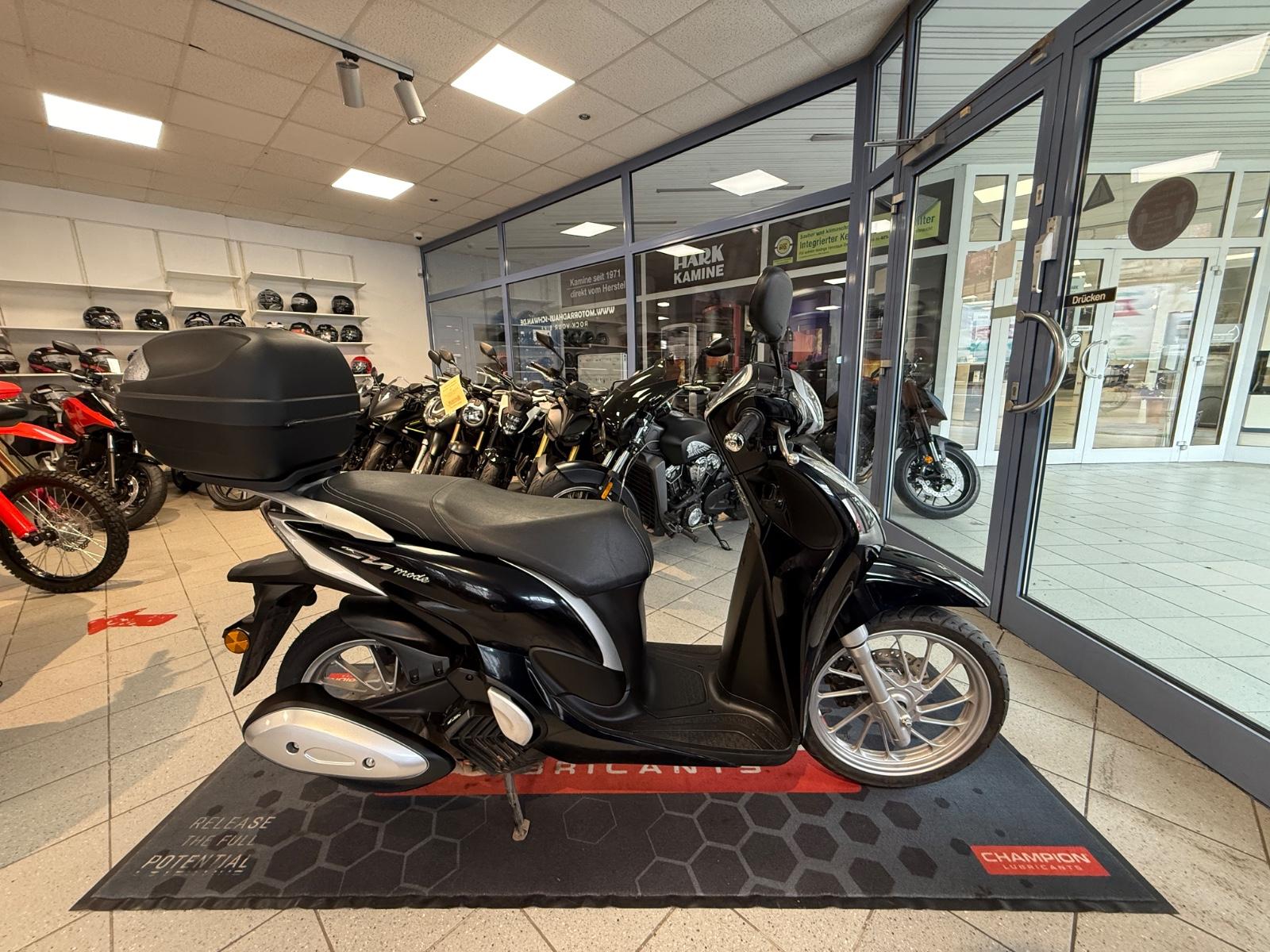 Honda SH Mode 125 inkl. Top Case