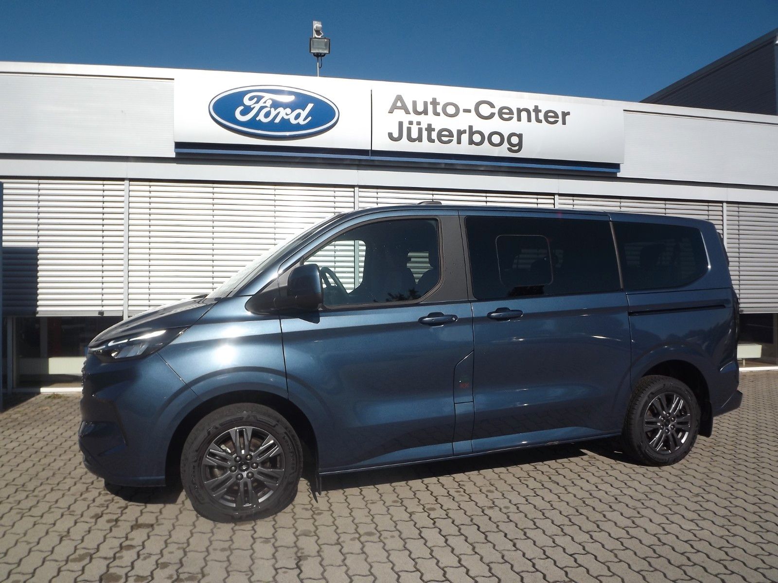Ford Tourneo Custom 320 L1 Tourneo Titanium *Kamera*