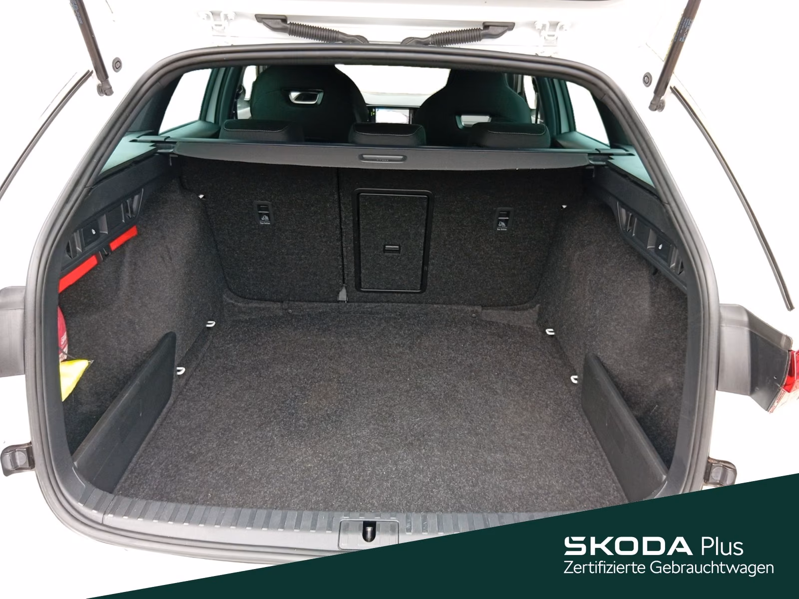 SKODA OCTAVIA COMBI 2.0 TDI DSG SPORTLINE 150ch