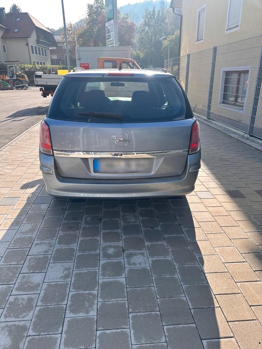 Opel Astra 2006 — photo 10