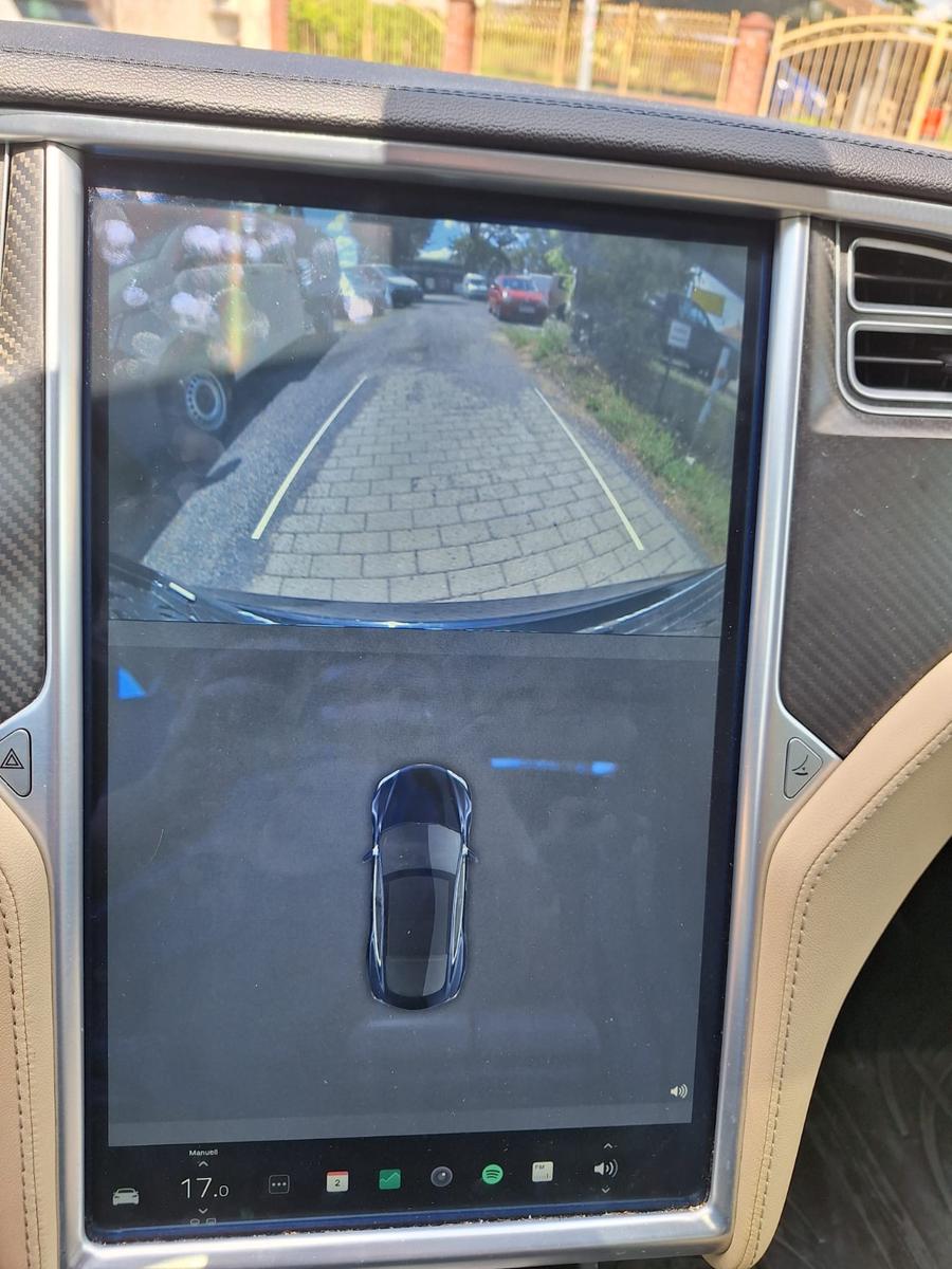 Tesla Model S P85 | 367 ch | BVA | Batterie SOH 93 % | Toit panoramique | Suspension pneumatique | Cuir | GPS