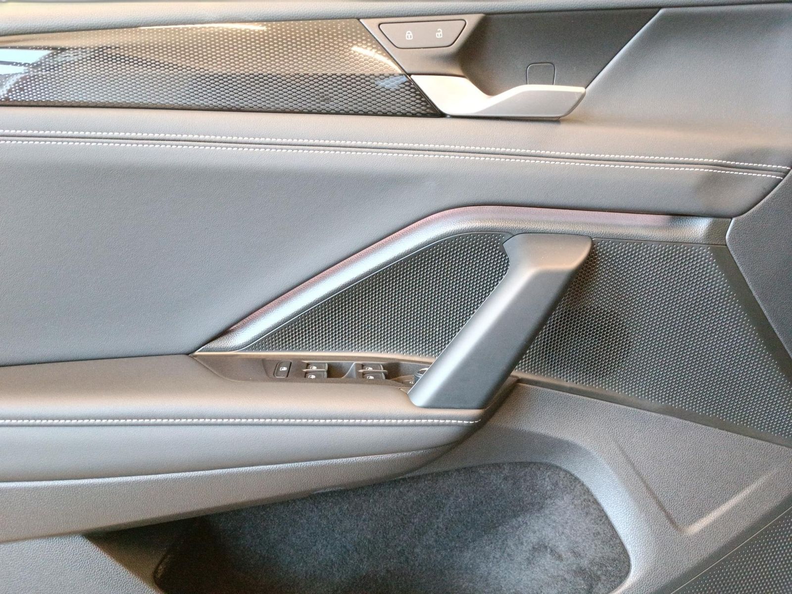 Volkswagen Tiguan - Bild 17