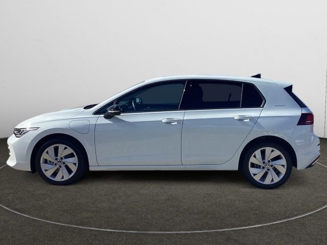 Volkswagen Golf VIII 1.5 TSI eHybrid Energy Navi AHK LM17 foto 2
