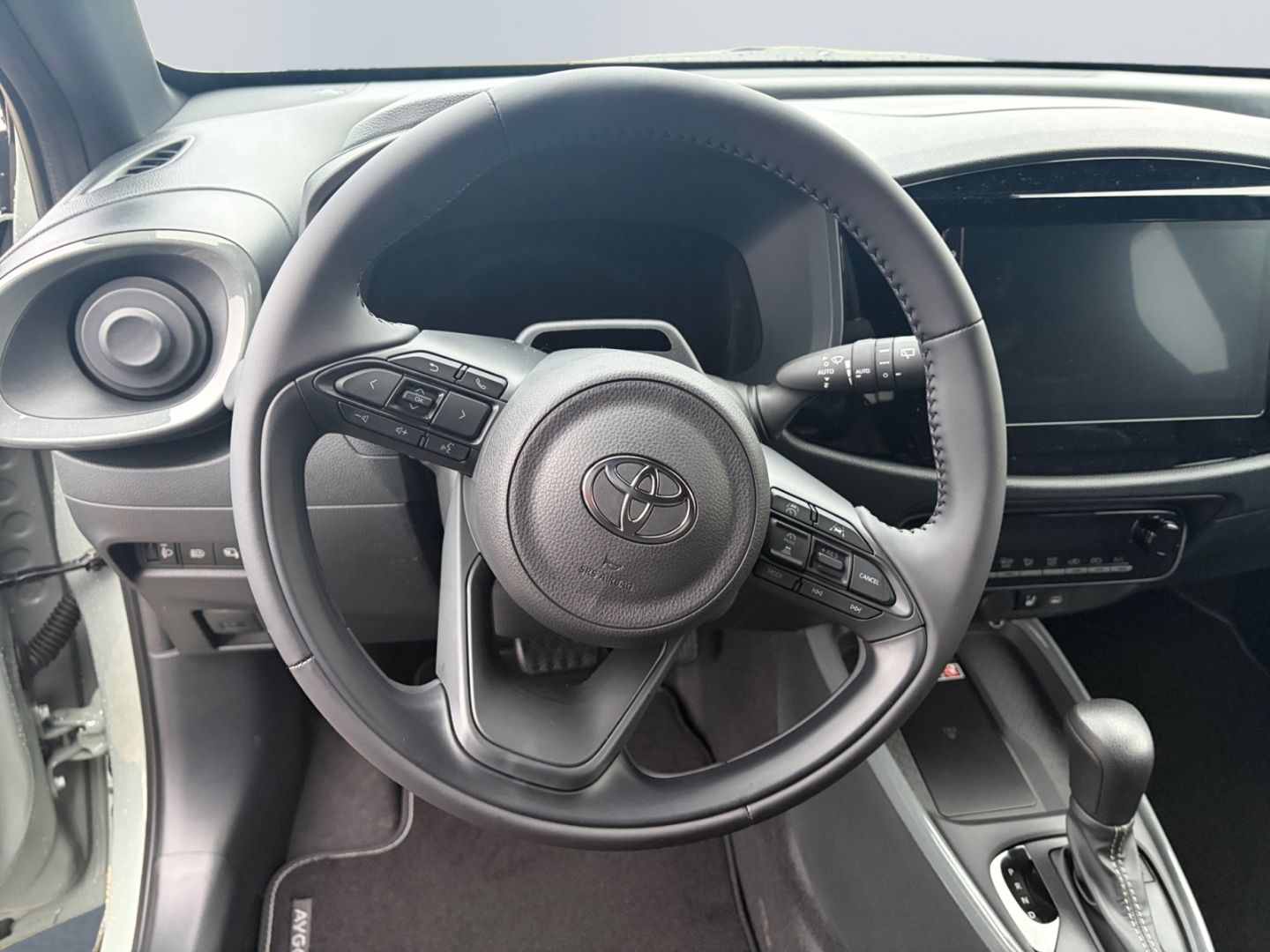 Toyota Aygo (X) - Bild 12