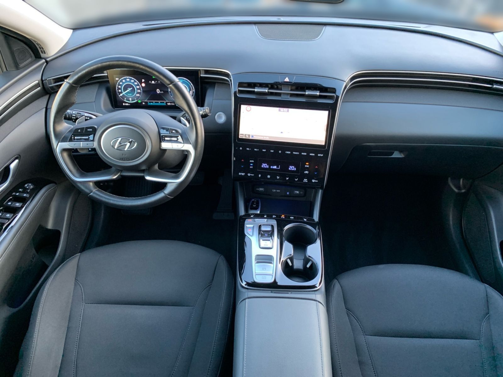 Fahrzeugabbildung Hyundai TUCSON 1.6 T-GDI Trend Plug-In Hybrid 4WD 1Hd