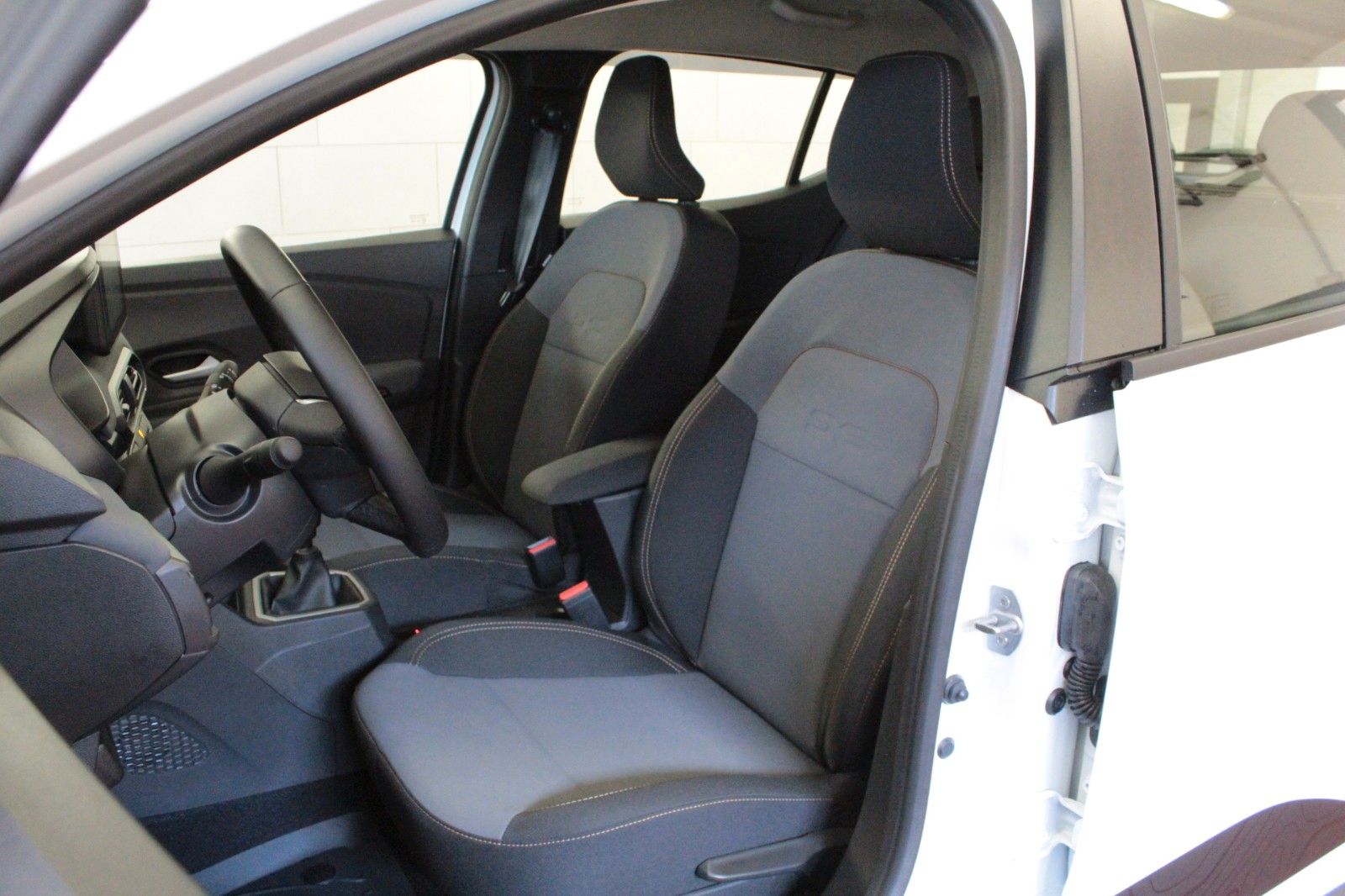 Fahrzeugabbildung Dacia Sandero Eco-G 100 Stepway Extreme+