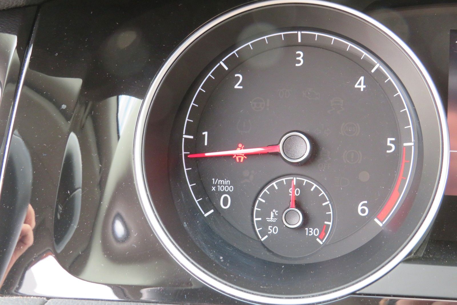 Fahrzeugabbildung Volkswagen Golf TDI IQ.DRIVE ACC NAVI AHK LED SPORTPAKET