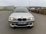 BMW  E46 330i Limousine - BMW 330 Limousine E46 330i mit Benzin-Antrieb