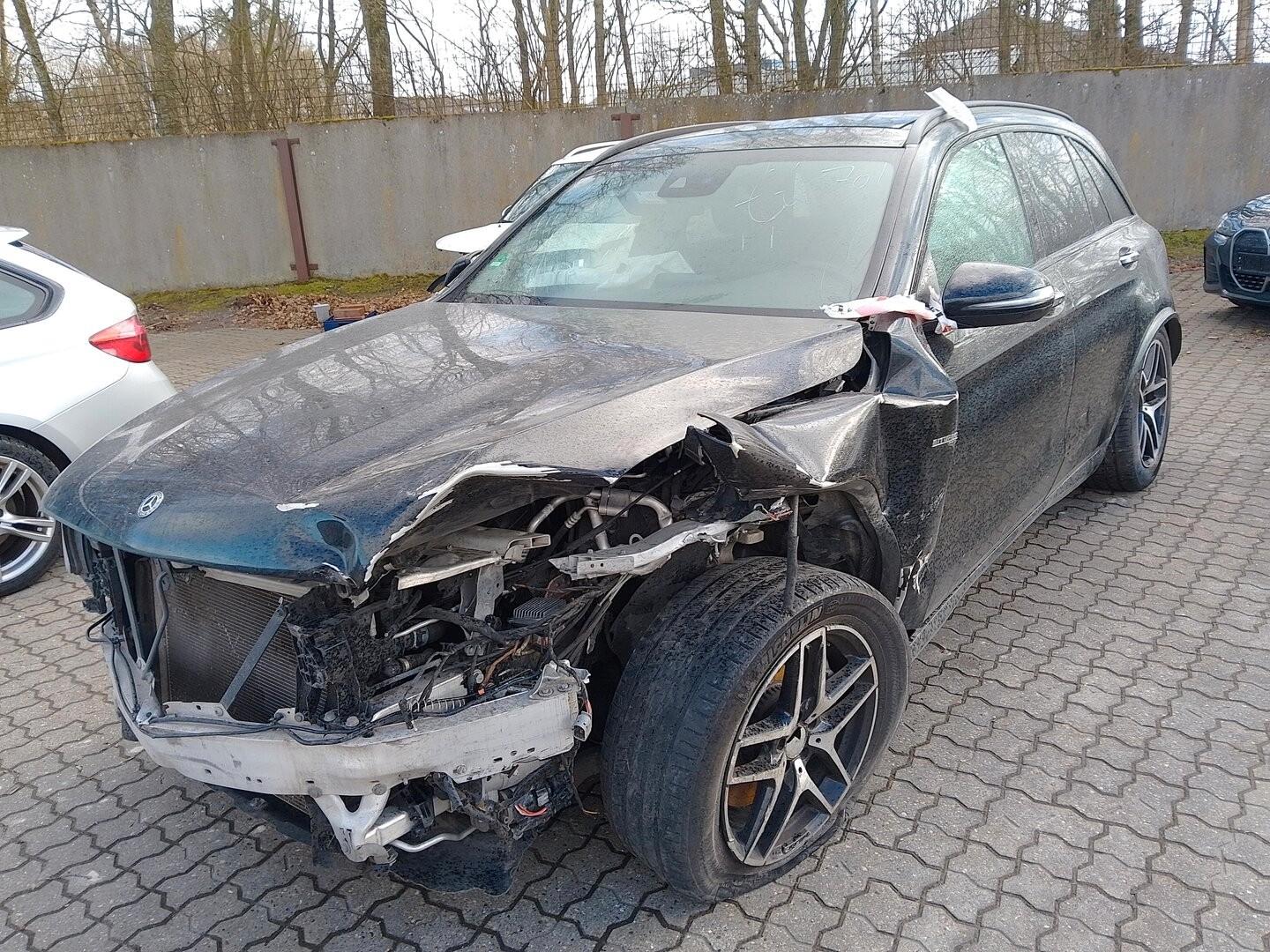 Mercedes-Benz LC 43 AMG 4Matic