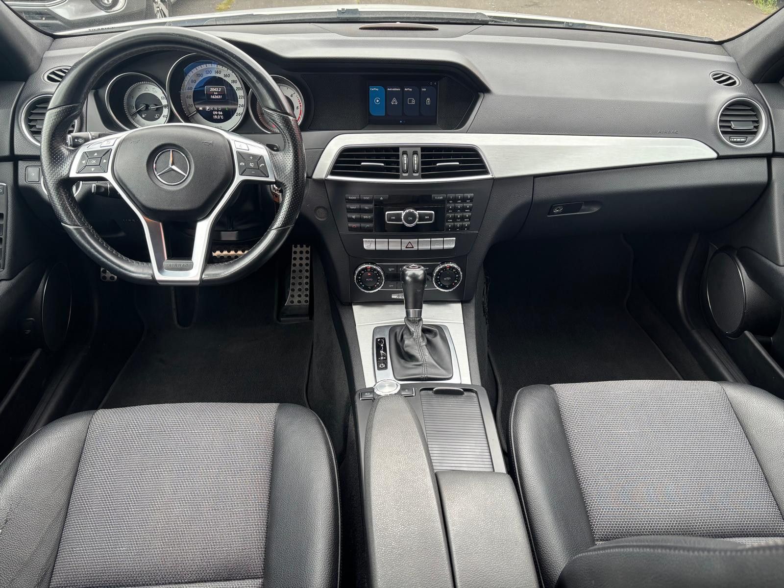 Fahrzeugabbildung Mercedes-Benz C 350 CDI Limo Aut. AMG Line-NAV-XENON-PANORAMA-