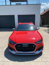 Audi RS4 B9  - Audi RS4 B9
