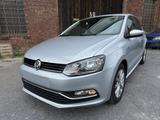 Volkswagen Polo V 1.2 Automatik Lounge * 1. Hand * Garantie - VW Polo Gebrauchtwagen in Solingen