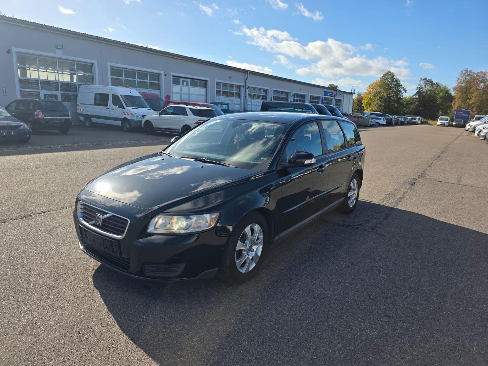 Volvo V50 2009 — photo 7