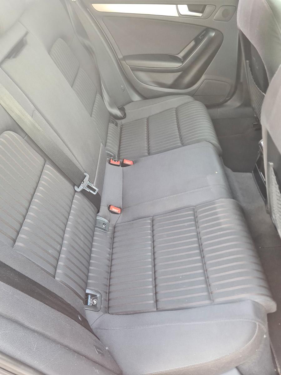 Audi A4 2008 — photo 11